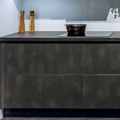 Donker staal fronten