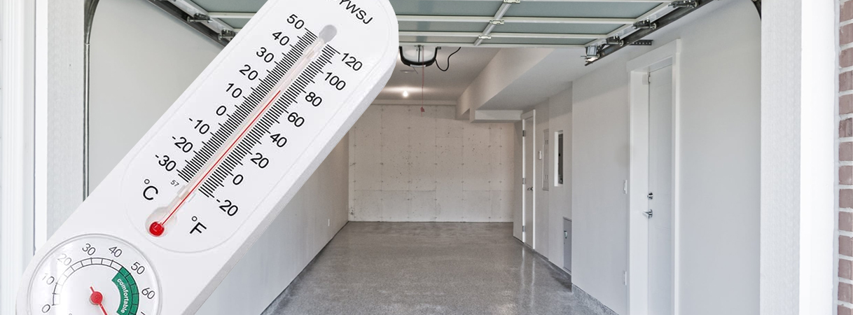 Thermometer die de temperatuur meet in een lege garage, illustratie voor de gemiddelde temperaturen in Nederlandse schuren.