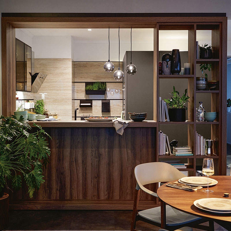 Gezellige open houten eetbar