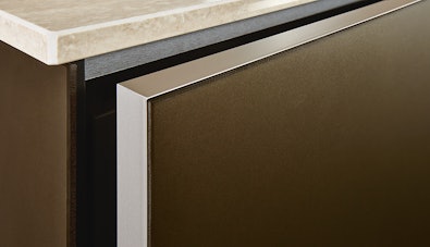 Een glasfront heeft een chique, matte glans
