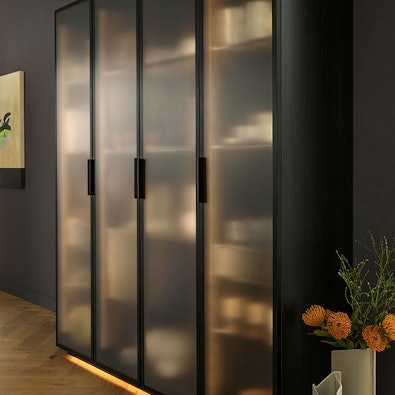 Glazen kasten met sfeerlicht