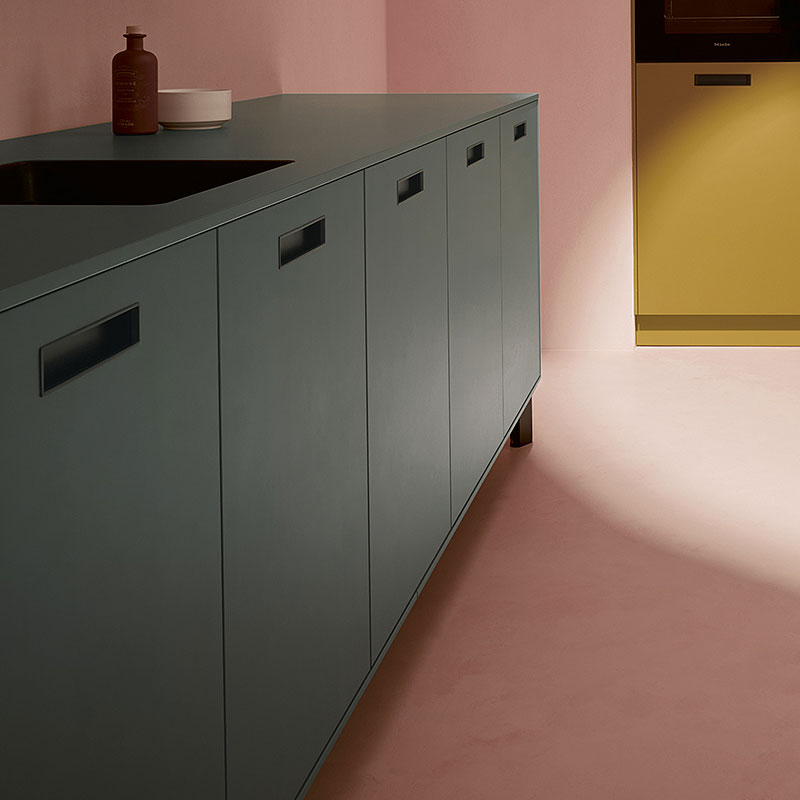 Greeploze fronten in cobalt