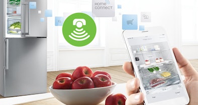 Een smart koelkast heeft sensoren die de temperatuur, de vochtigheid, het gewicht en de beweging van de producten in de koelkast meten.