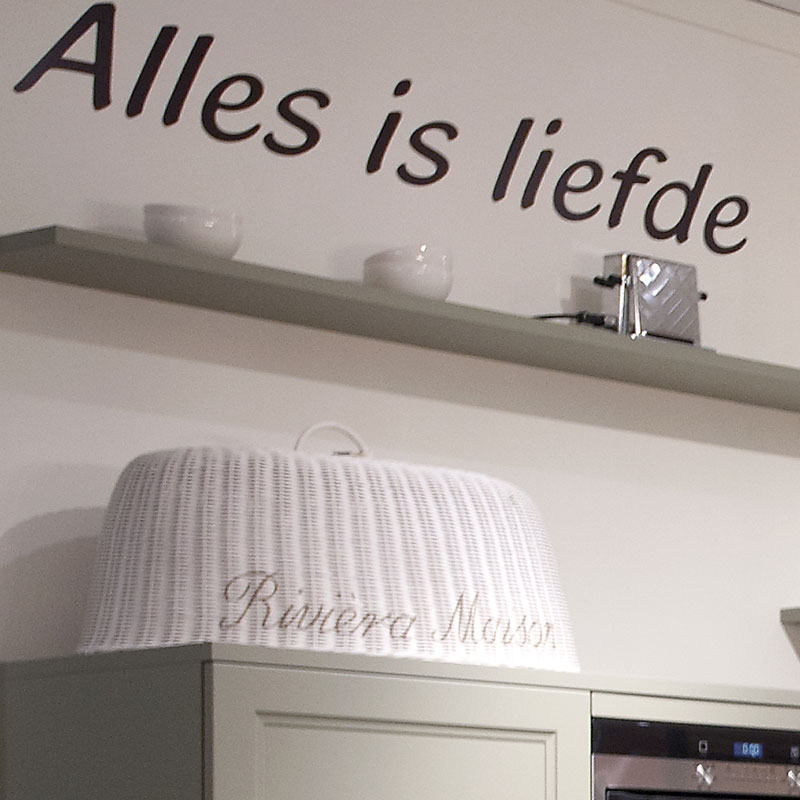 Hoge brede wandplank