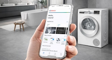 Hand met smartphone met Bosch Home Connect app voor bediening op afstand van de wasdroger