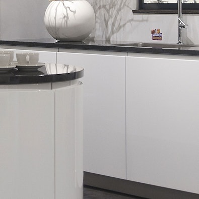 Hoogglans witte front