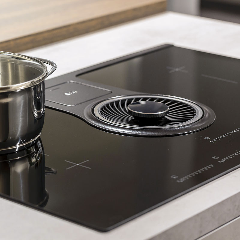 Inductiekookplaat met afzuiging