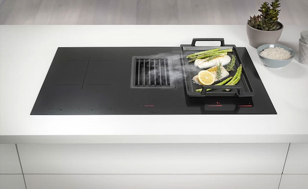 Inductiekookplaat met afzuiging van Pelgrim
