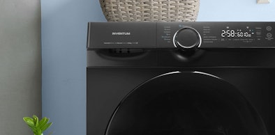 Inventum wasmachine in antraciet met stoomfunctie, stil-functie en 14 wasprogramma's.