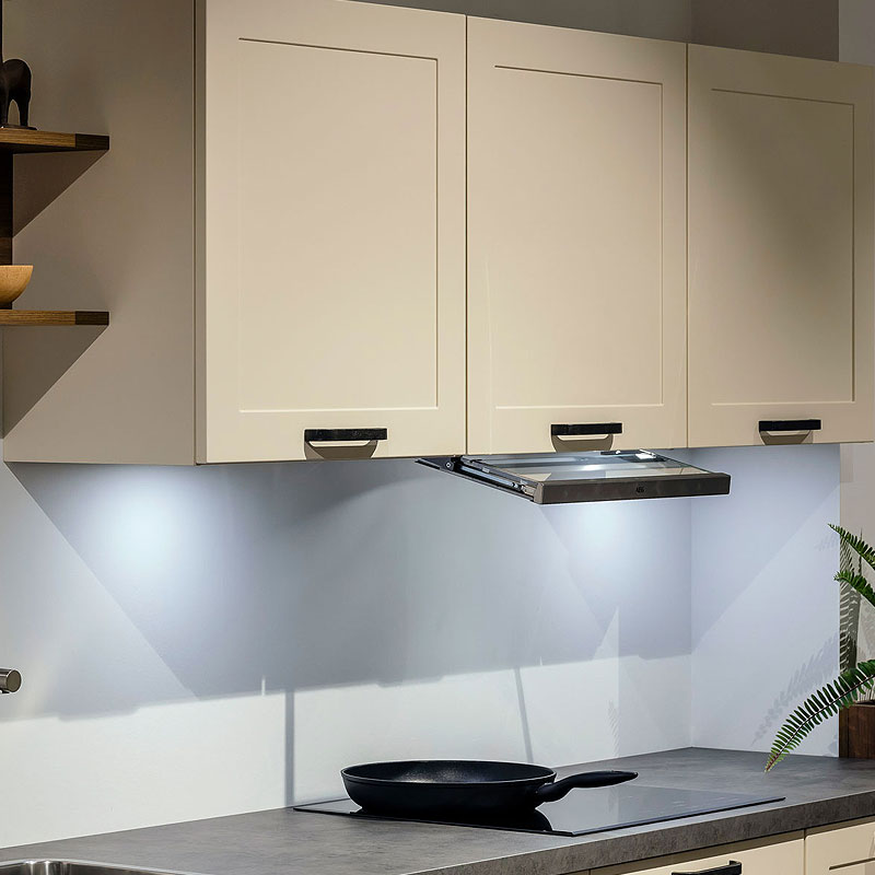 Kaderdeurtje bovenkastje