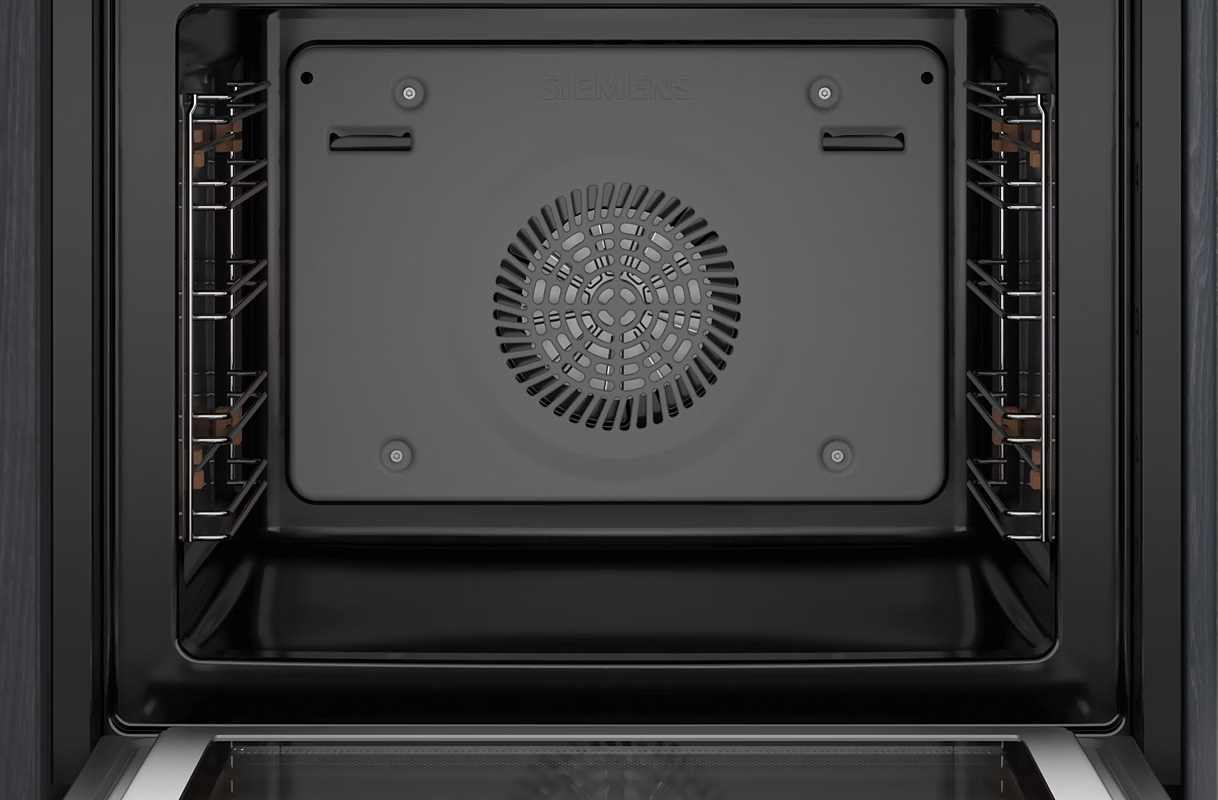 Binnenruimte van katalyse oven met matte wanden