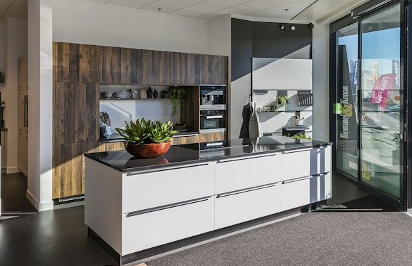 Stijlvolle opstelling met ruim kookeiland