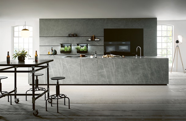 Keuken met een industrieel interieur.