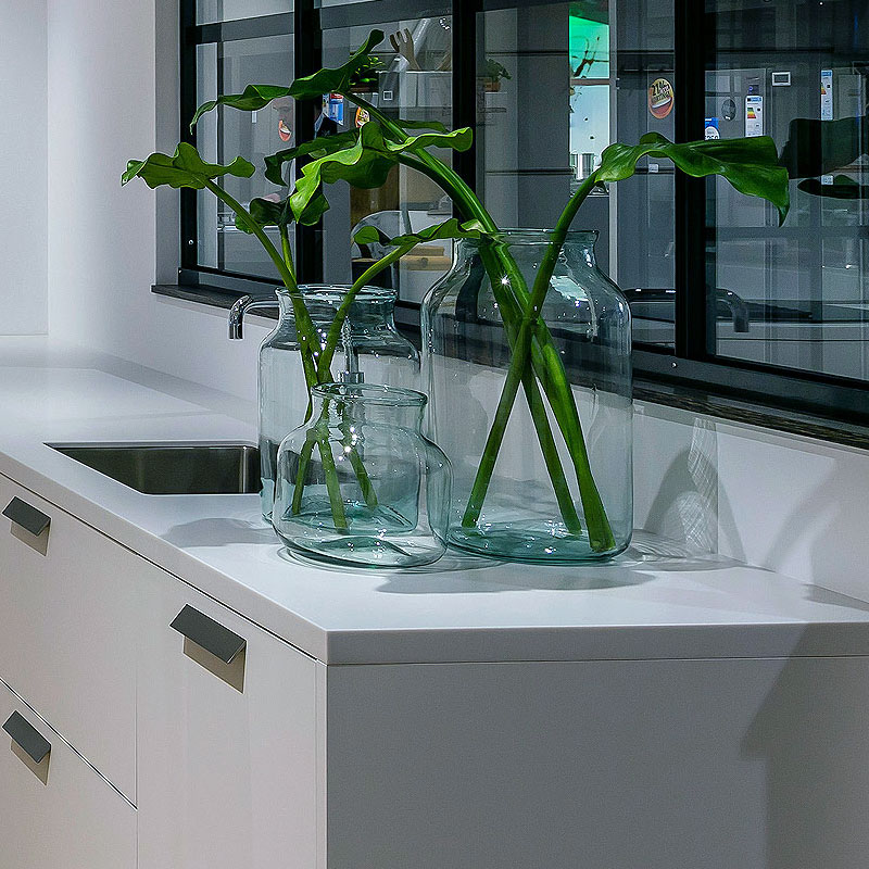 Keukenblad en kasten in dezelfde kleur