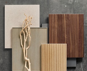 Stalen van keukenfronten met verschillende kleuren en structuren zoals hout en mat lak