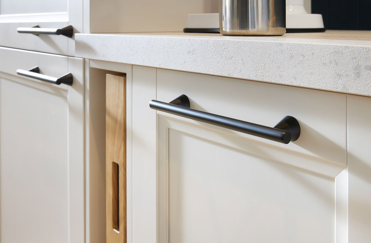 Warme kleuren zoals crème, beige, groen, pastelkleuren en aardetinten.