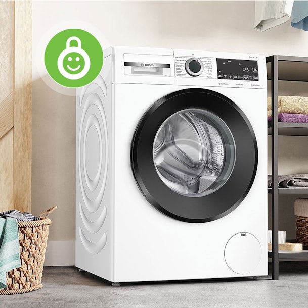 Wasmachine met gesloten deur en wachttijd terwijl het kinderslot actief is