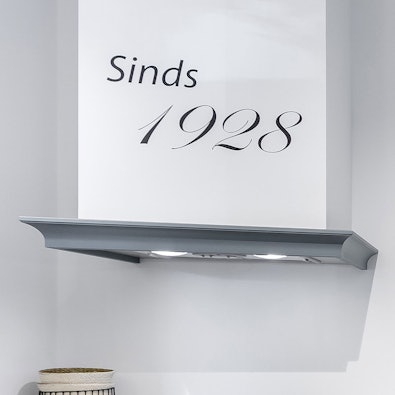 Klassieke schouw met geïntegreerde afzuigkap