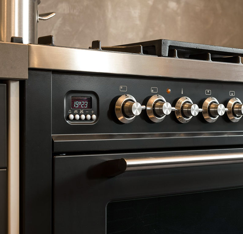 Klassiek zwart gasfornuis