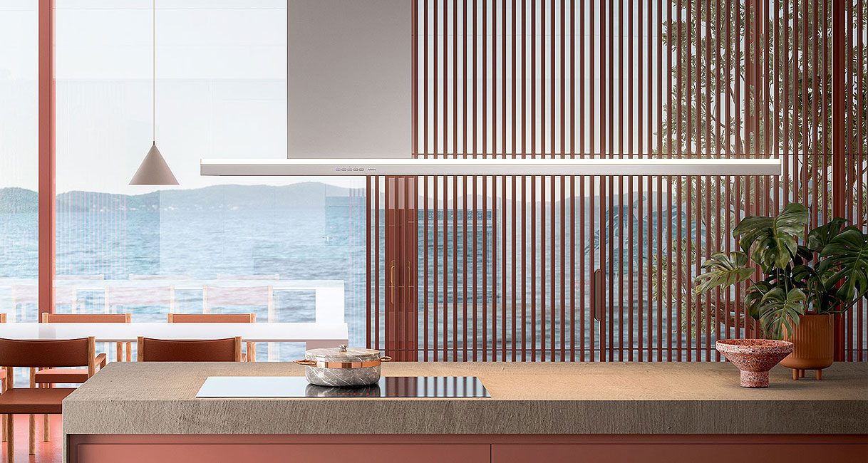 Eilandafzuigkap boven kookeiland in moderne open keuken