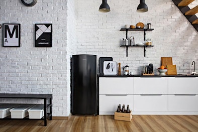 Kleine Etna koelkast in de kleur zwart