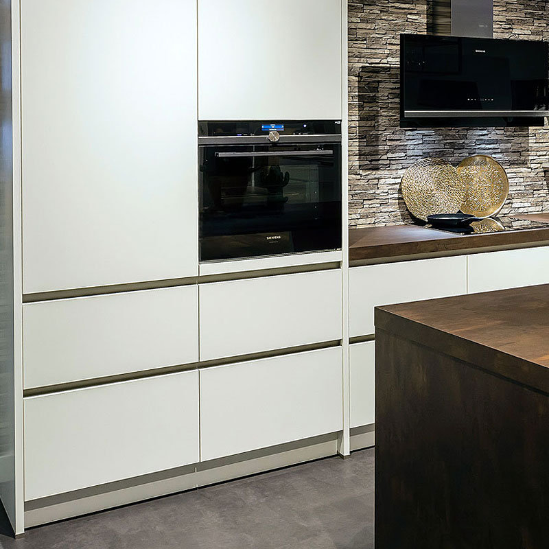 Kookgedeelte met aansluitende wandkast