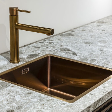 Koperen mengkraan en spoelbak van het merk Lanesto