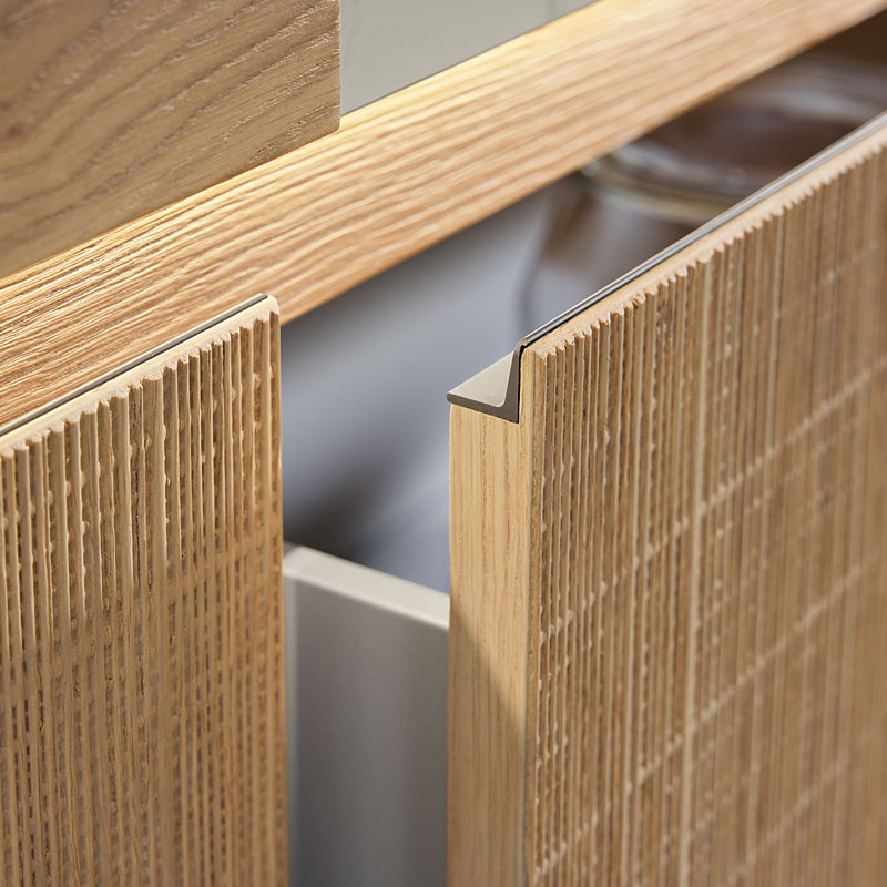 Ladefront in Esche naturstructuur