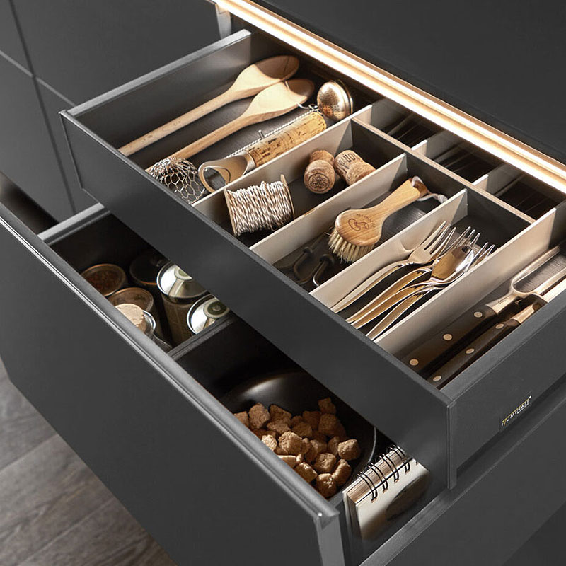 Lade inrichting voor keukenuitrusting