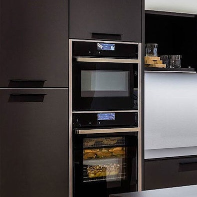 Lava zwarte satijn fronten