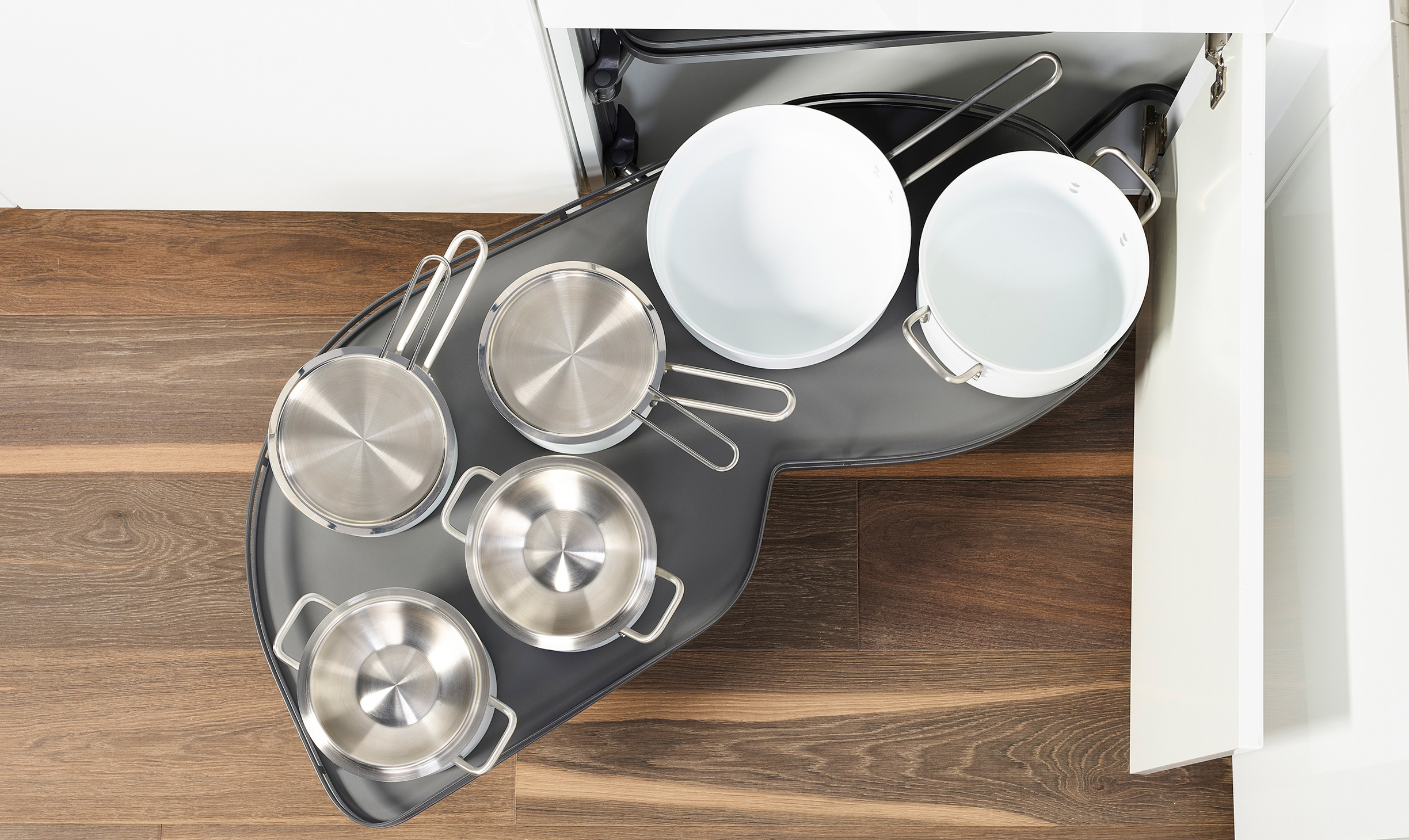 Met een Le Mans draaicarrousel win je in een hoekkeuken veel ruimte.