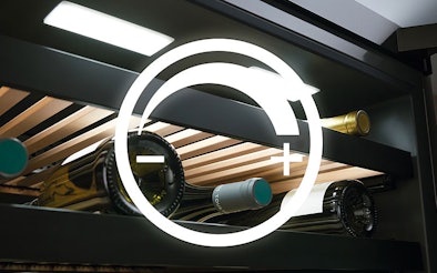 Miele wijnklimaatkast met energiezuinige LED-verlichting en luxe flespresentatie