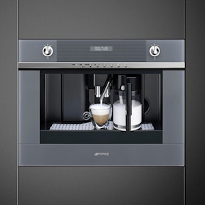 Linea inbouw-koffiemachine in de kleur zilver