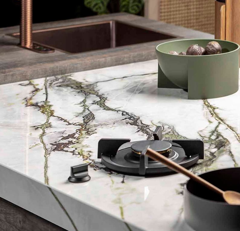 Keramiek is één van de luxere keukenblad materialen.