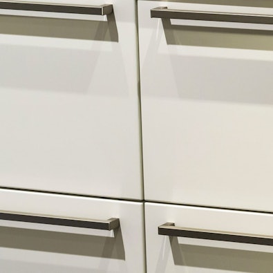 Mat gelakte ladefront