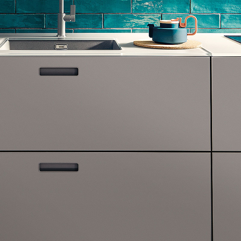 Mat glazen ladefronten