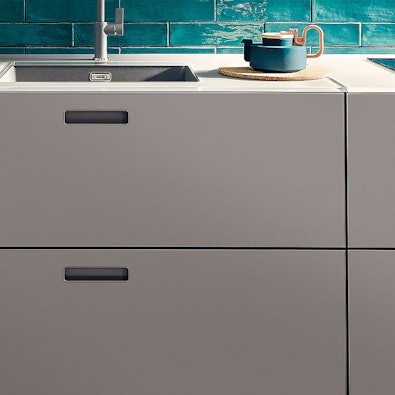 Mat glazen ladefronten