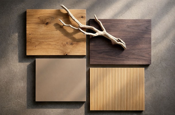 Japandi keuken materialen met hout, walnoot, bamboe en matte fronten in natuurlijke tinten