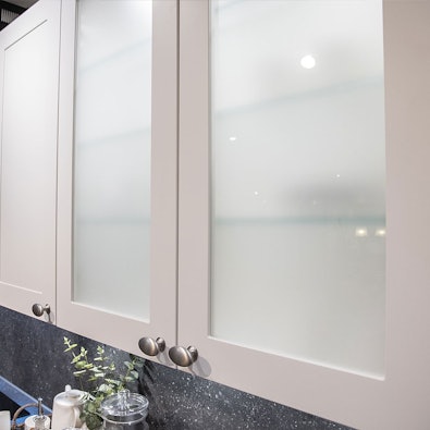 Matglazen hangkasten