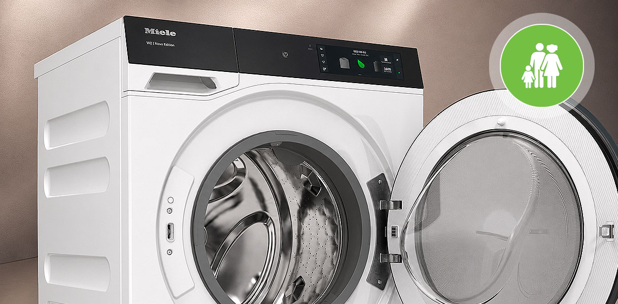 Miele wasmachine van 9 kg met 1400 toeren en geopende deur voor een gezin