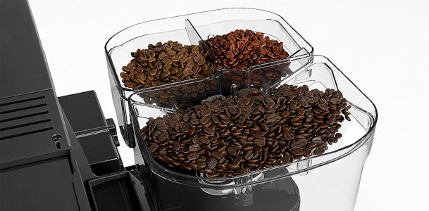 CoffeeSelect bonenreservoir van een Miele koffiemachine met drie vakken voor verschillende soorten bonen