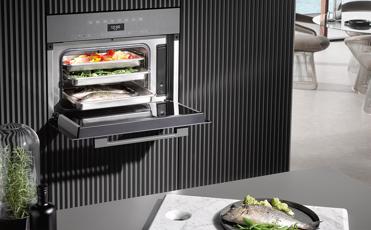 Miele stoomoven in moderne keuken voor gezonde bereiding met pure stoomtechnologie