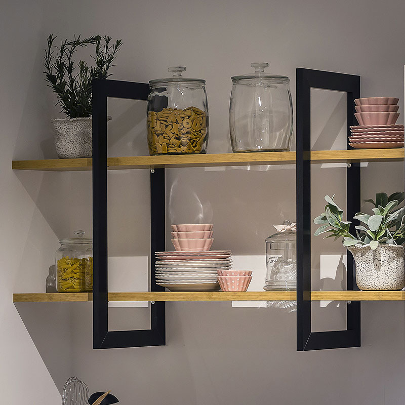 Moderne bovenopbergruimte