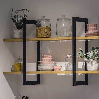 Moderne bovenopbergruimte