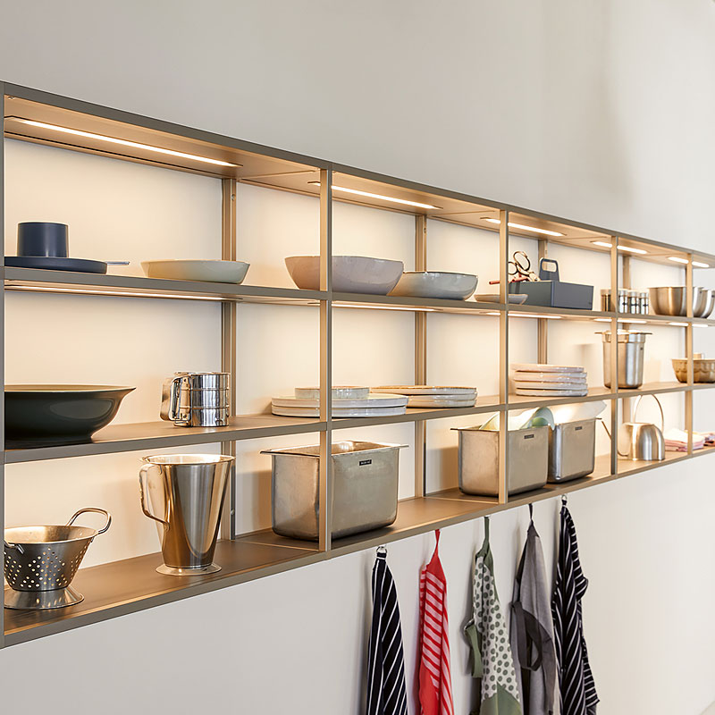 Moderne verlichte wandplanken