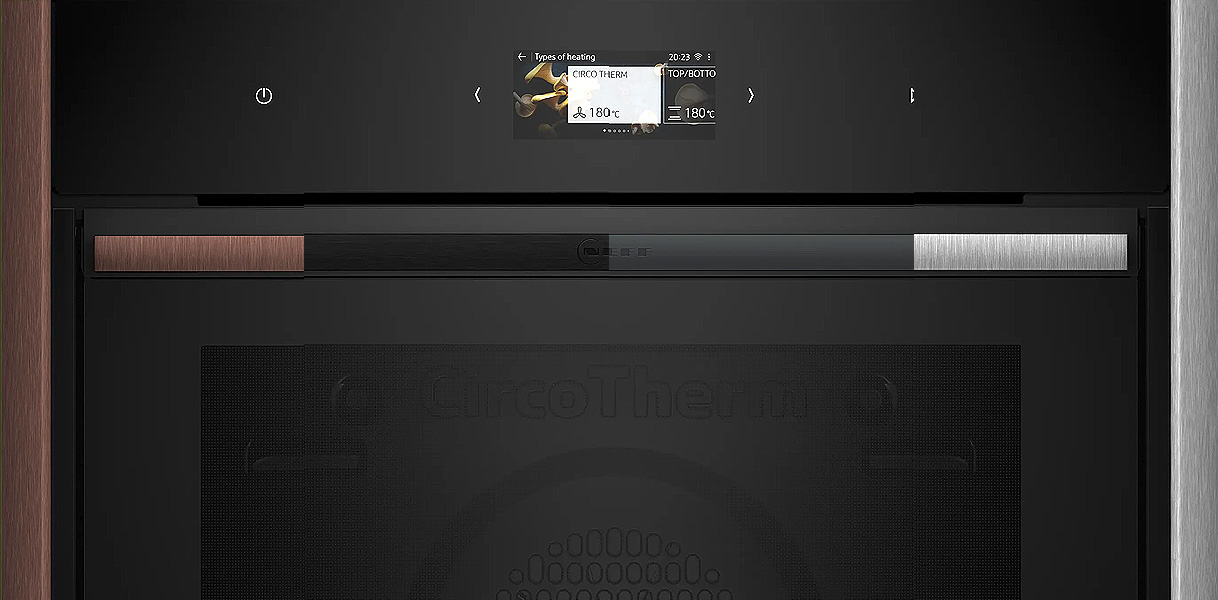 NEFF oven met Flex Design handgreep en zijlijsten in Brushed Bronze en Metallic Silver