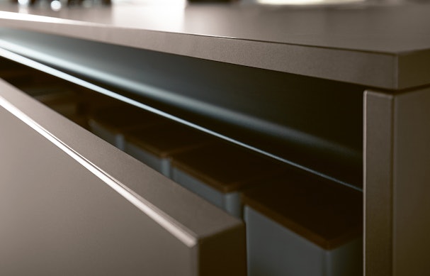 next125 NX870 mokkabruin volkern SensiQ front