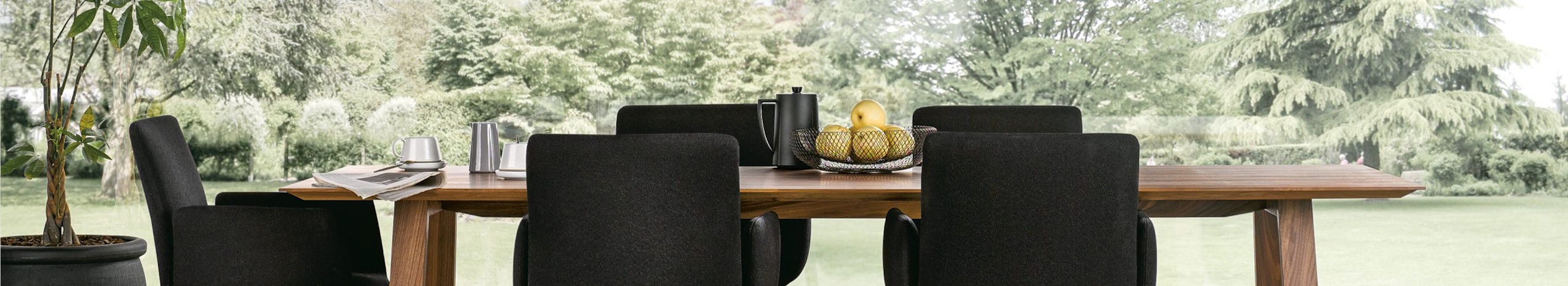 next125 Tafel & Bank