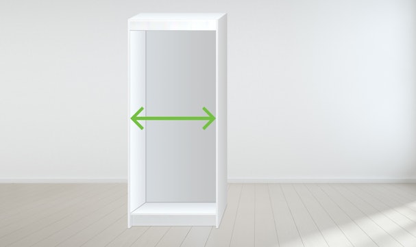 De nis breedte meten voor inbouw van een 1-deurskoelkast