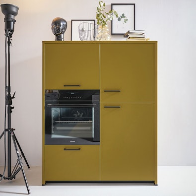 Olijf gele keukenkast